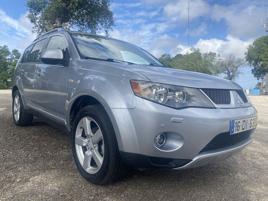 Mitsubishi Outlander 2.0. DI-D Intense 4WD 7-