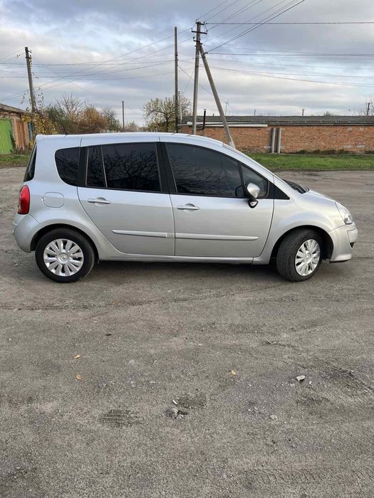 Продам РЕНО МОДУС автомат 1,5 dci