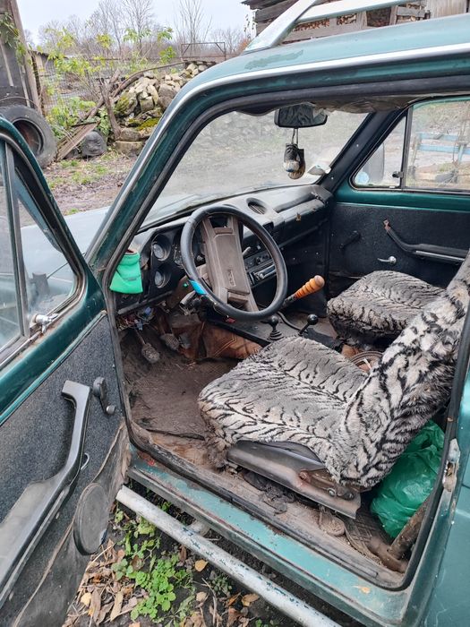 Продам ниву в нормальному стані.