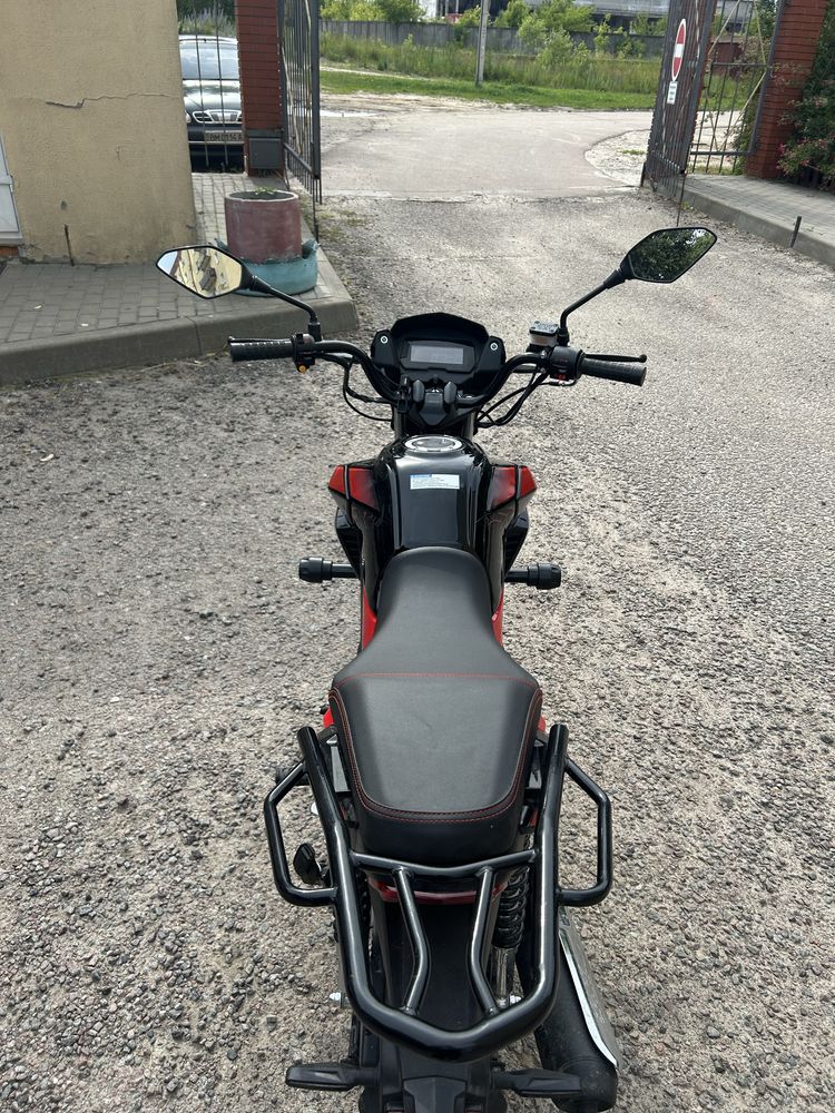 Продам мотоцикл spark phantom 125