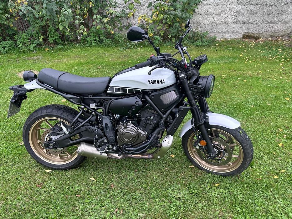 Yamaha xsr 700 jak Nowa