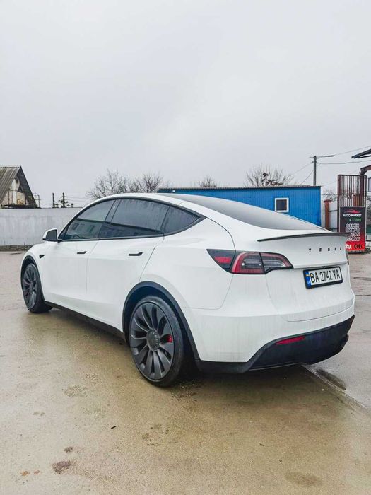 Tesla model Y Performance 2022