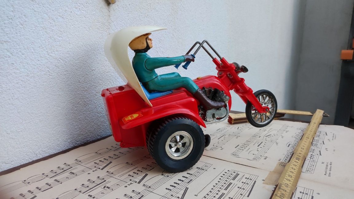 Mota Triciclo Antigo - Brinquedo Vintage