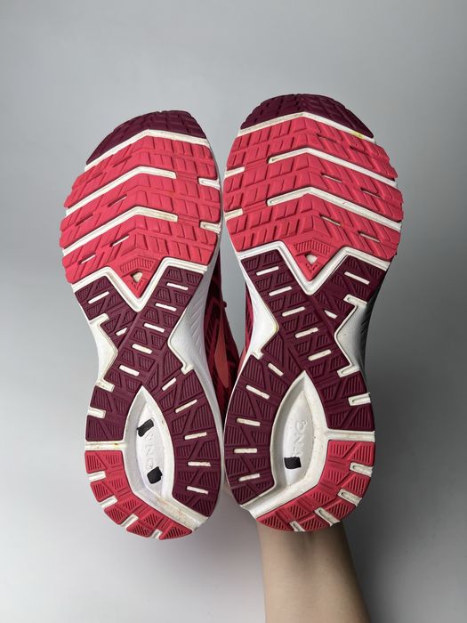 41р. Жіночі кросівки Brooks Launch