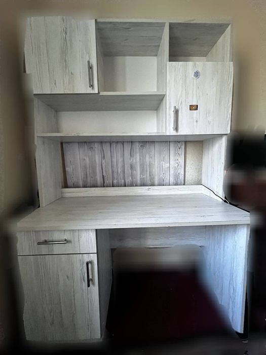 Письмовий стіл з пеналом