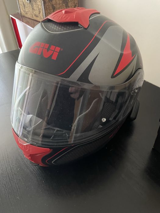 Capacete mota GIVI