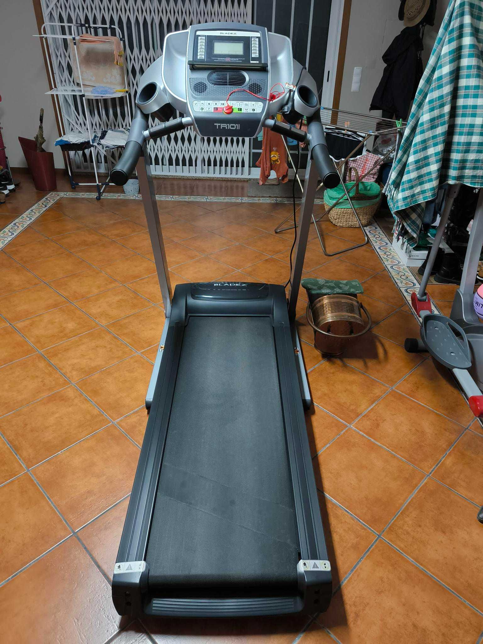 Passadeira Bladez Fitness TR101i