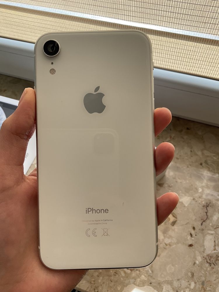 iphone XR 64GB kolor biały