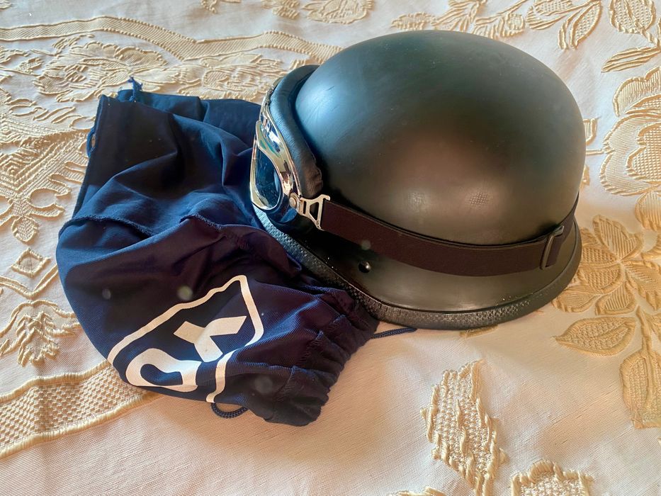 Capacete moto - modelo alemão