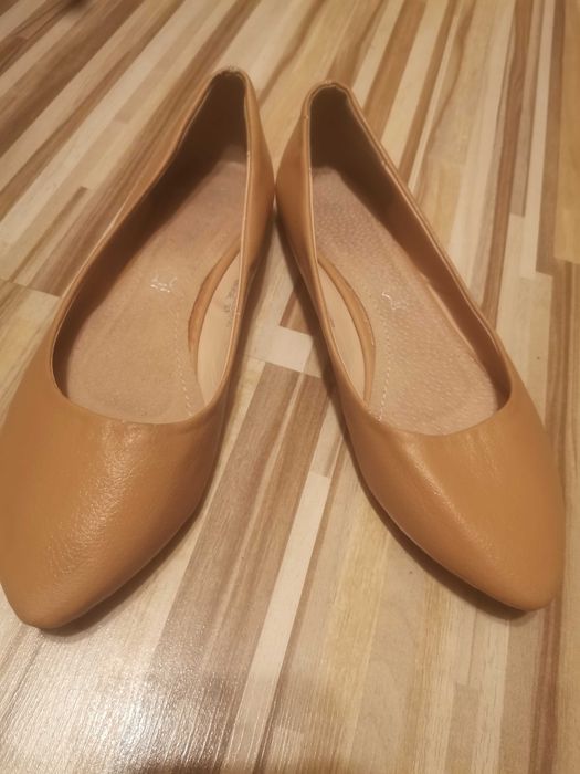 Baleriny beżowe Jenny Fair