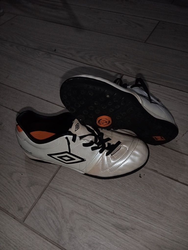 Sapatilhas indoor umbro