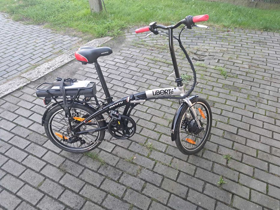 Rower elektryczny Swifty Liberte czarny rama