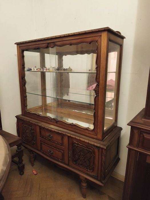 Vitrine em bom estado