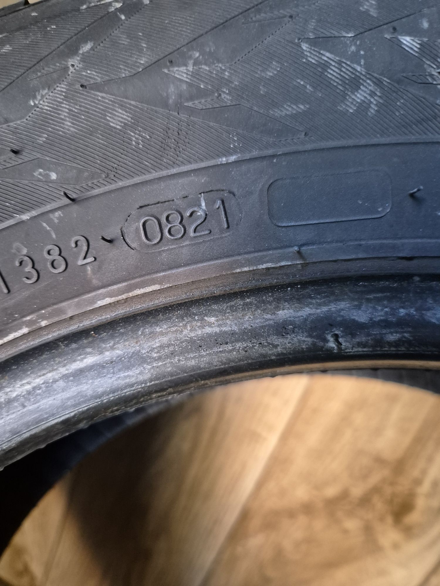 185/65/15 Nokian para Całoroczne 7,5mm rok21