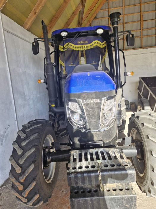 Трактор  LOVOL 1054