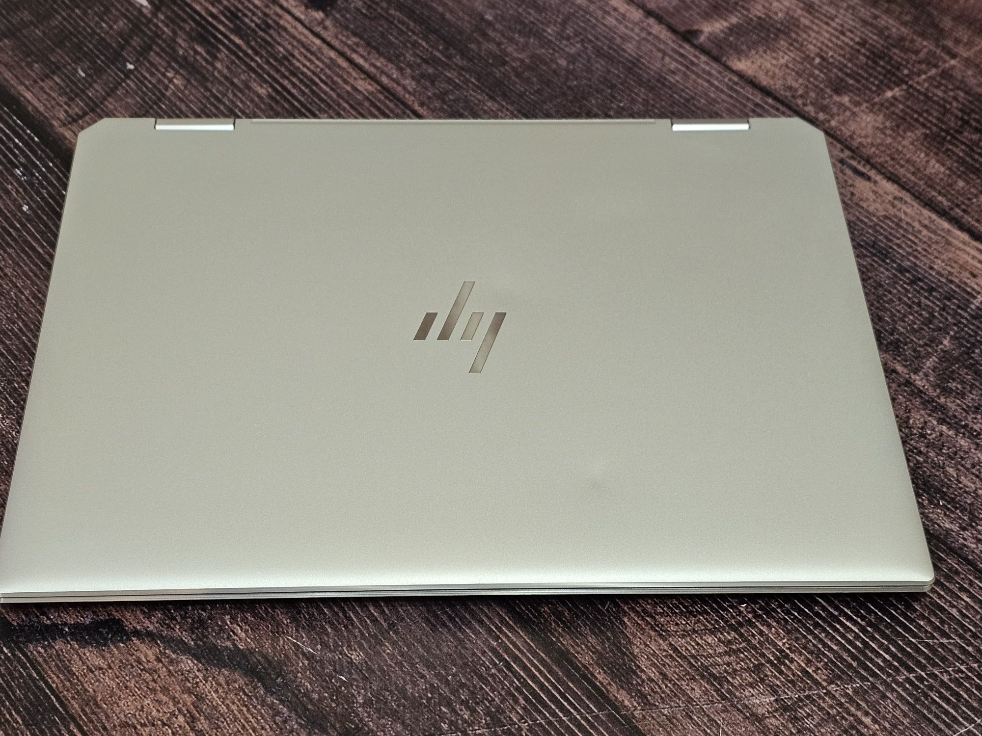 HP Spectre x360 14t-ea100 (Core i7-1195G7/8Gb/Iris Xe/SSD 512Gb/Touch)