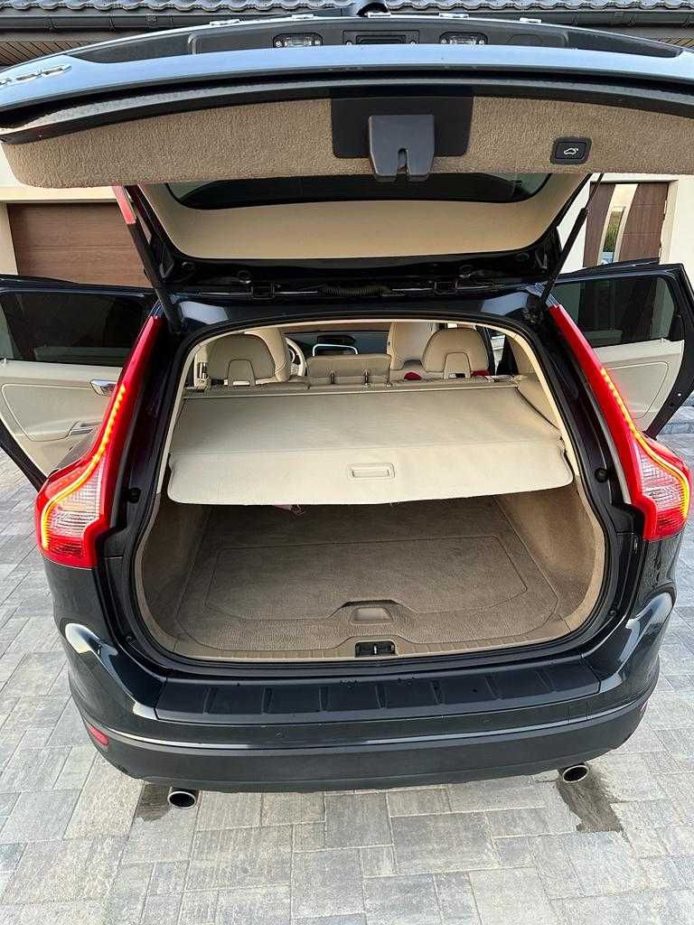 Volvo XC60 T6 4x4 Zamiana stan bdb