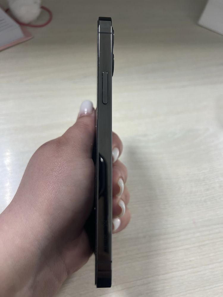 iPhone 12 pro gray
