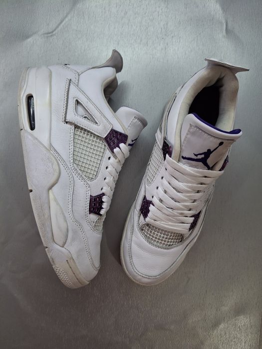 Кроссовки Air Jordan 4 Retro Purple Metallic White
ОРИГИНАЛ 
Отлично п
