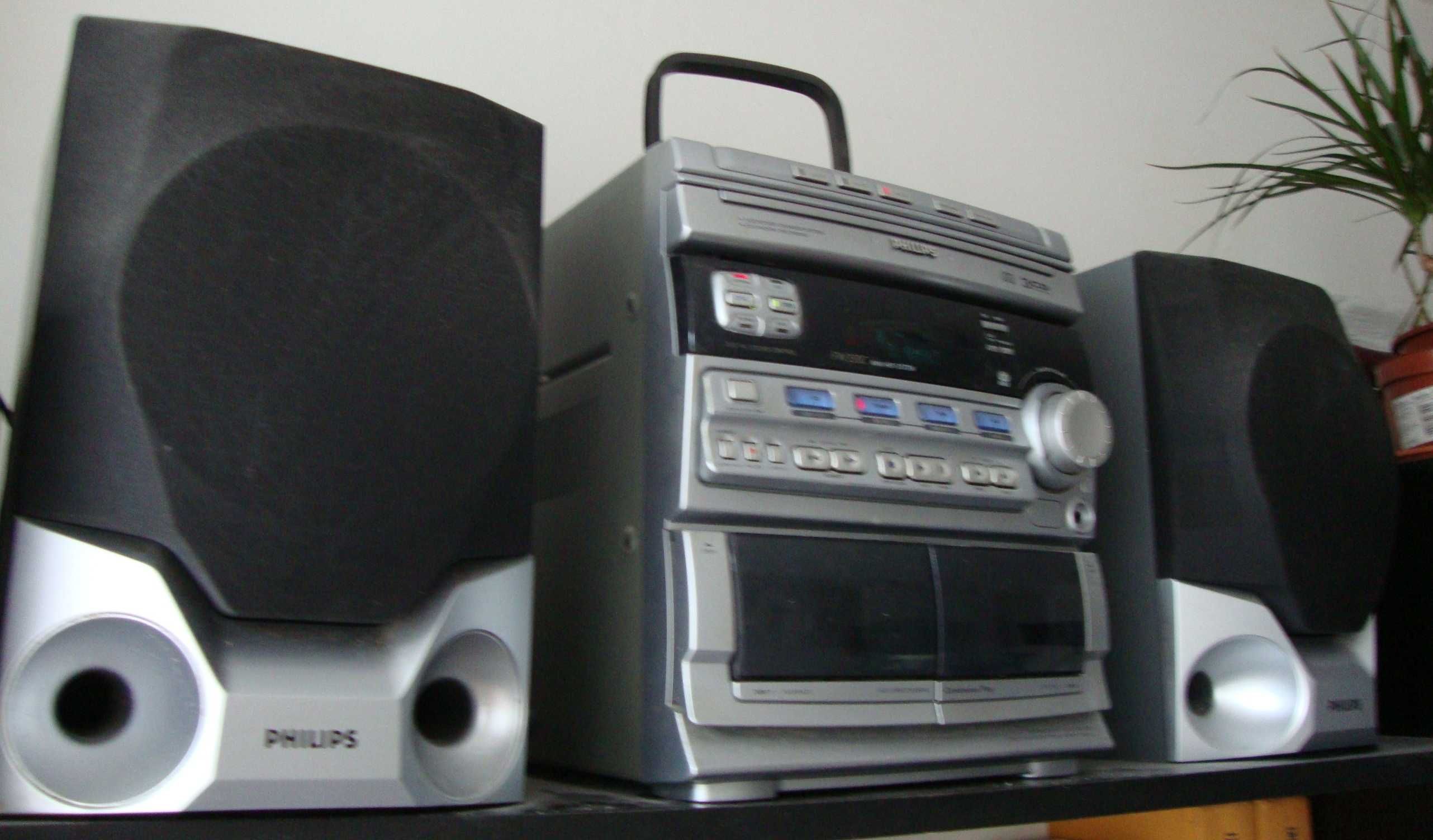 USZKODZONA Mini Wieża PHILIPS  3 Cd Radio 2 Kasety miniwieża