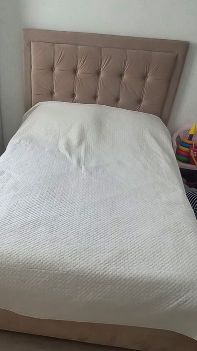 Продам кровать120 на 190