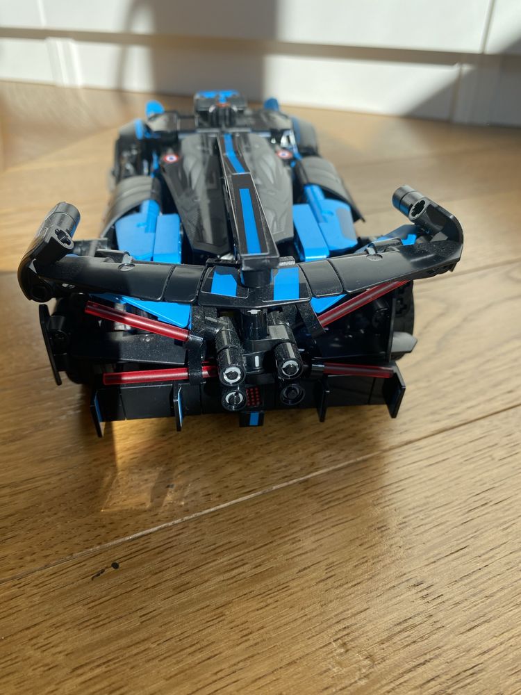 Lego Technic Bugatti Agile Blue