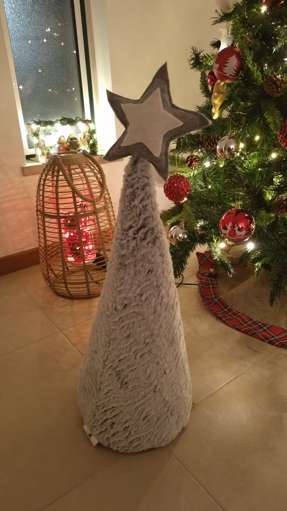 Árvore de natal cinzento