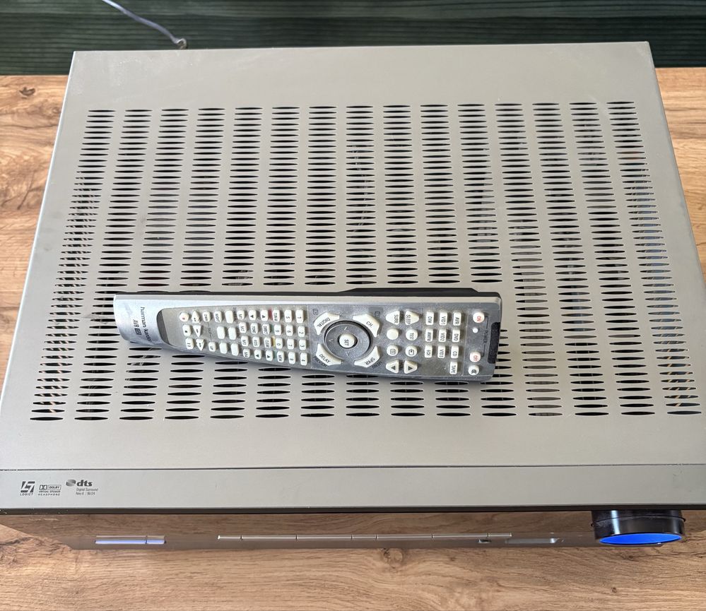 Amplituner Harman Kardon 132 + oryginalny pilot