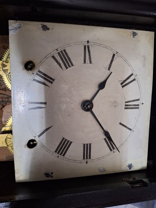 Relógio americano muito antigo