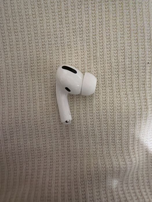Fone lado L AirPodsPro