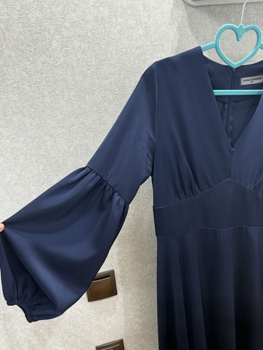 Плаття вечірнє міді