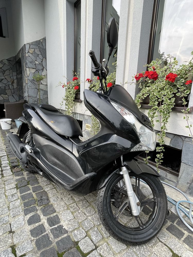 Sprzedam skuter Honda pcx125