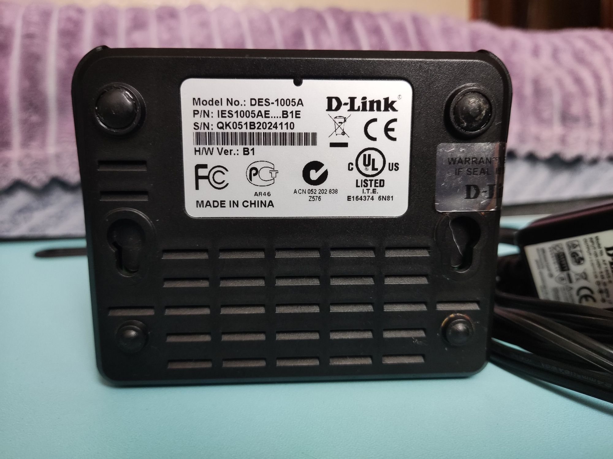 Коммутатор D-Link DES-1005A