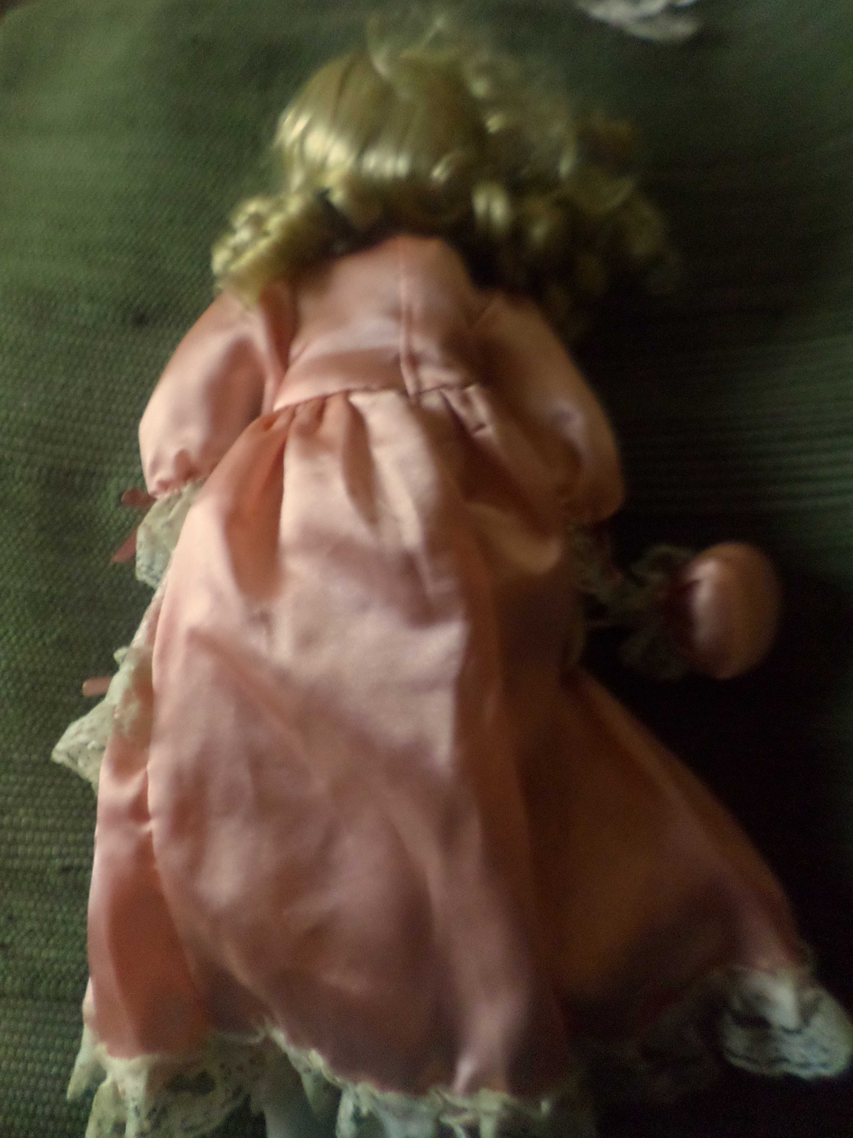 Bonecas porcelana