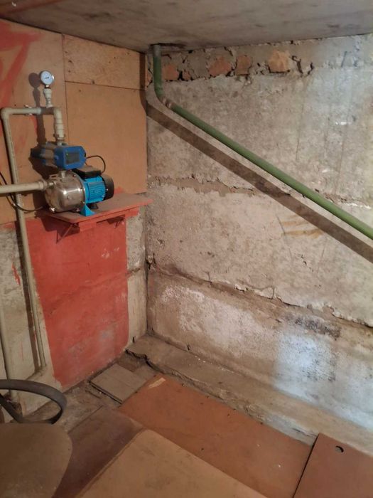 (13) Продам міцний 2-поверховий будинок в Сухому Лимані.