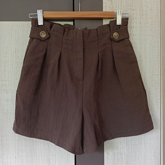 Brązowe spodenki