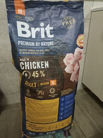 Корм для середніх собак Brit premium