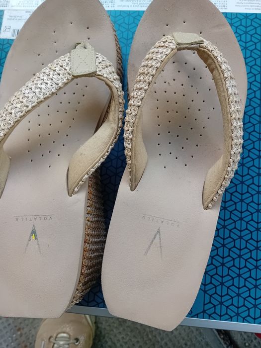 Klapki z firmyVolatiLe rozm 39