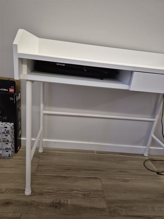 Secretária Hauga Ikea como nova