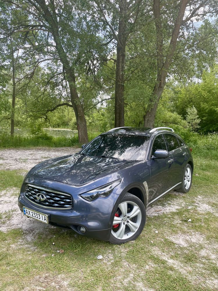 Продам Infiniti fx35 S51