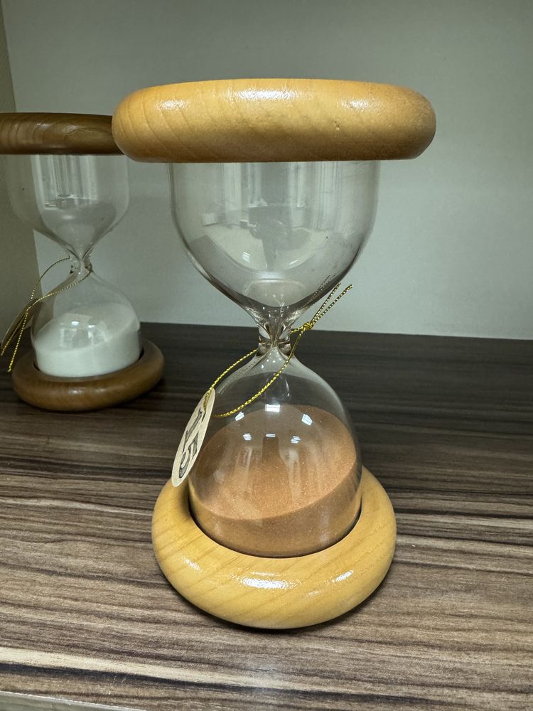 Часы песочные на 15 минут