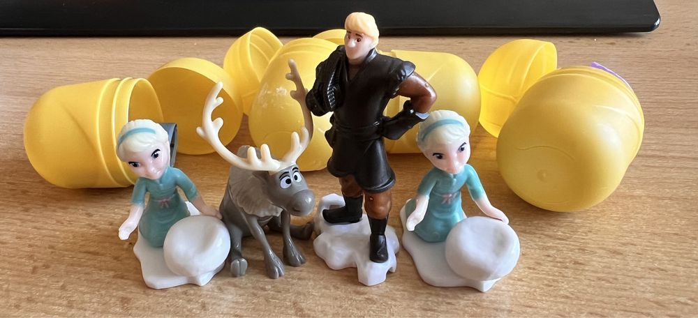 Фігурки Кіндер Kinder Крижане серце, Барбі, Білосніжка, Супер Герої