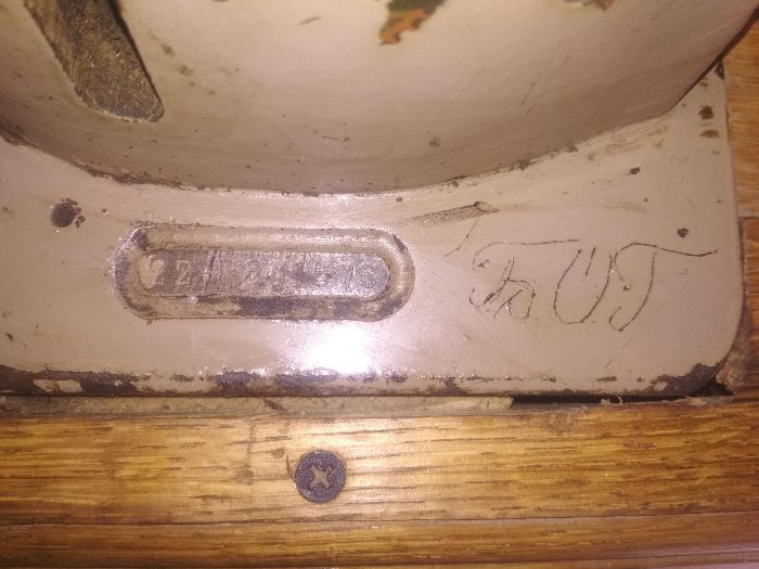 Промислова швейна машина  22-го класу (виготовлена в СССР)