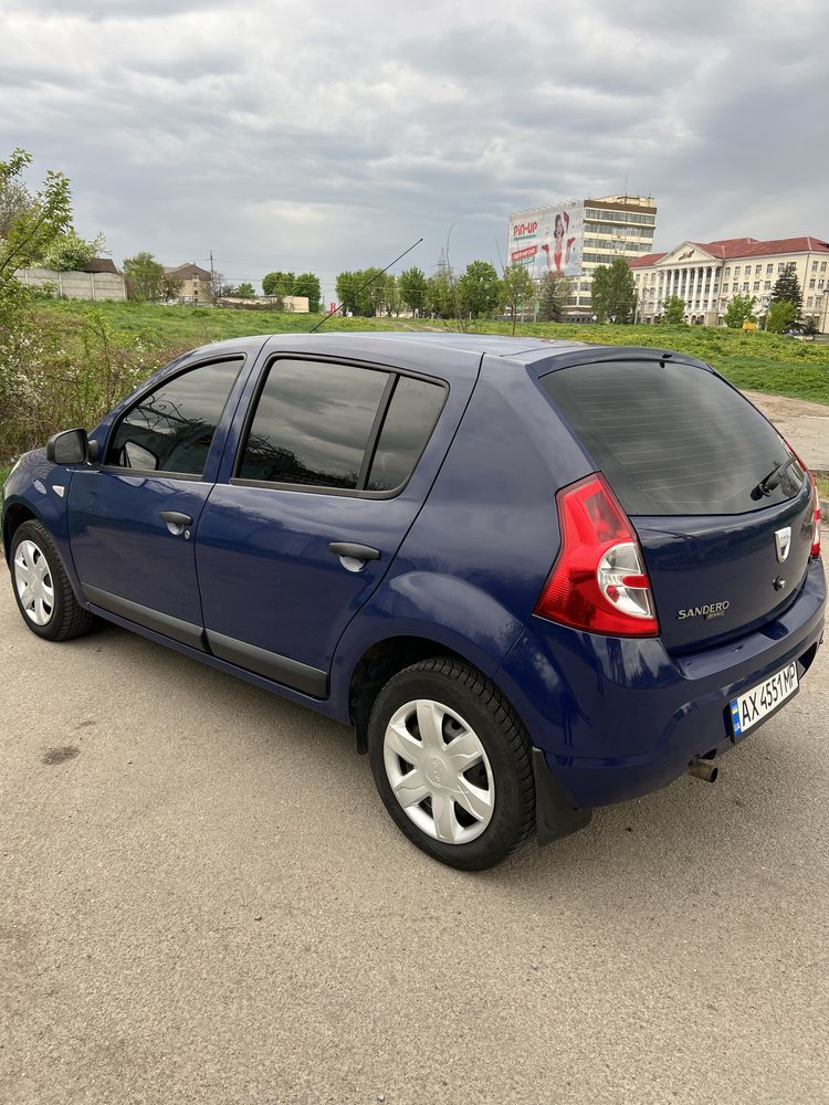 Dacia sandero 2009