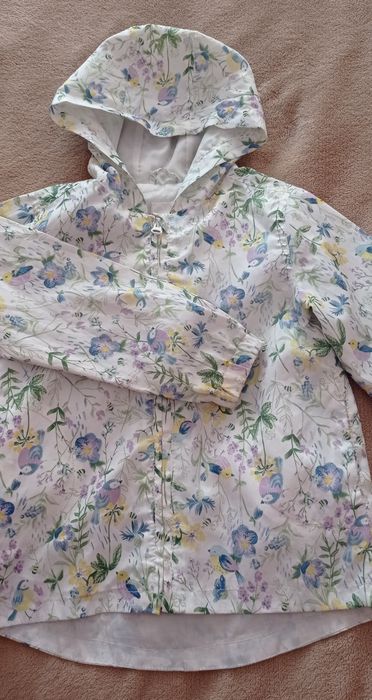 Вітровка Tu для дівчинки 4-5 років