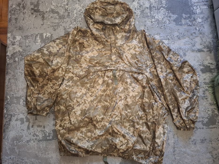 Військовий  одяг