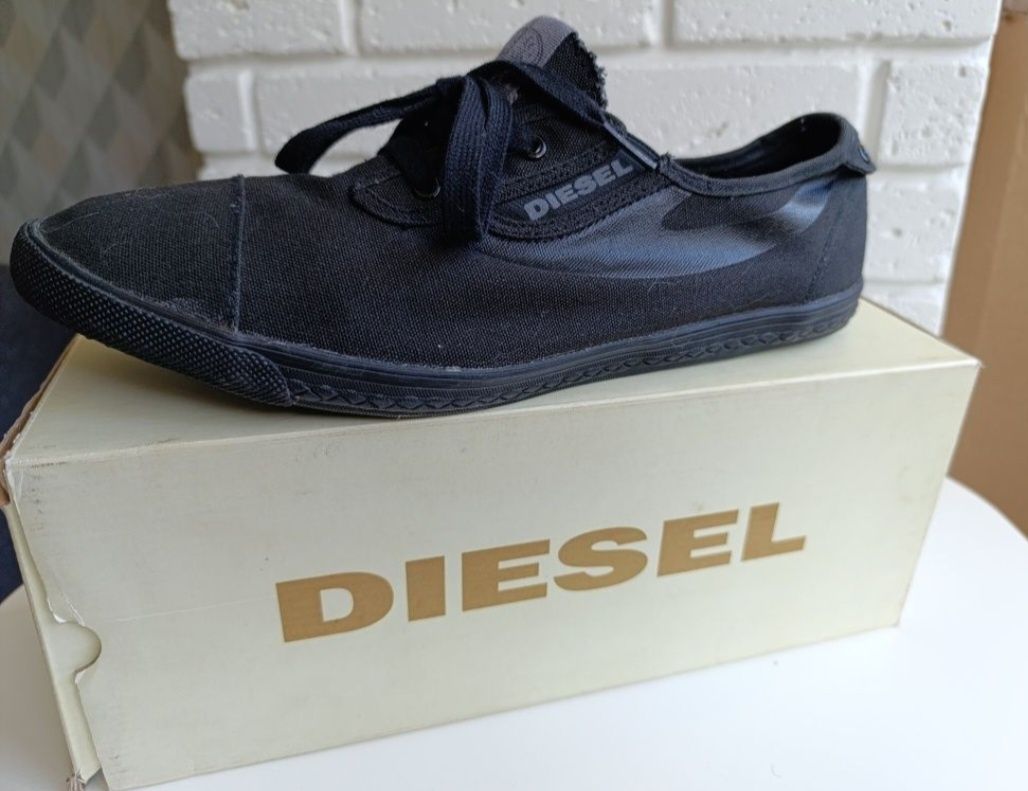 Кеди оригінальні Diesel 44,5р