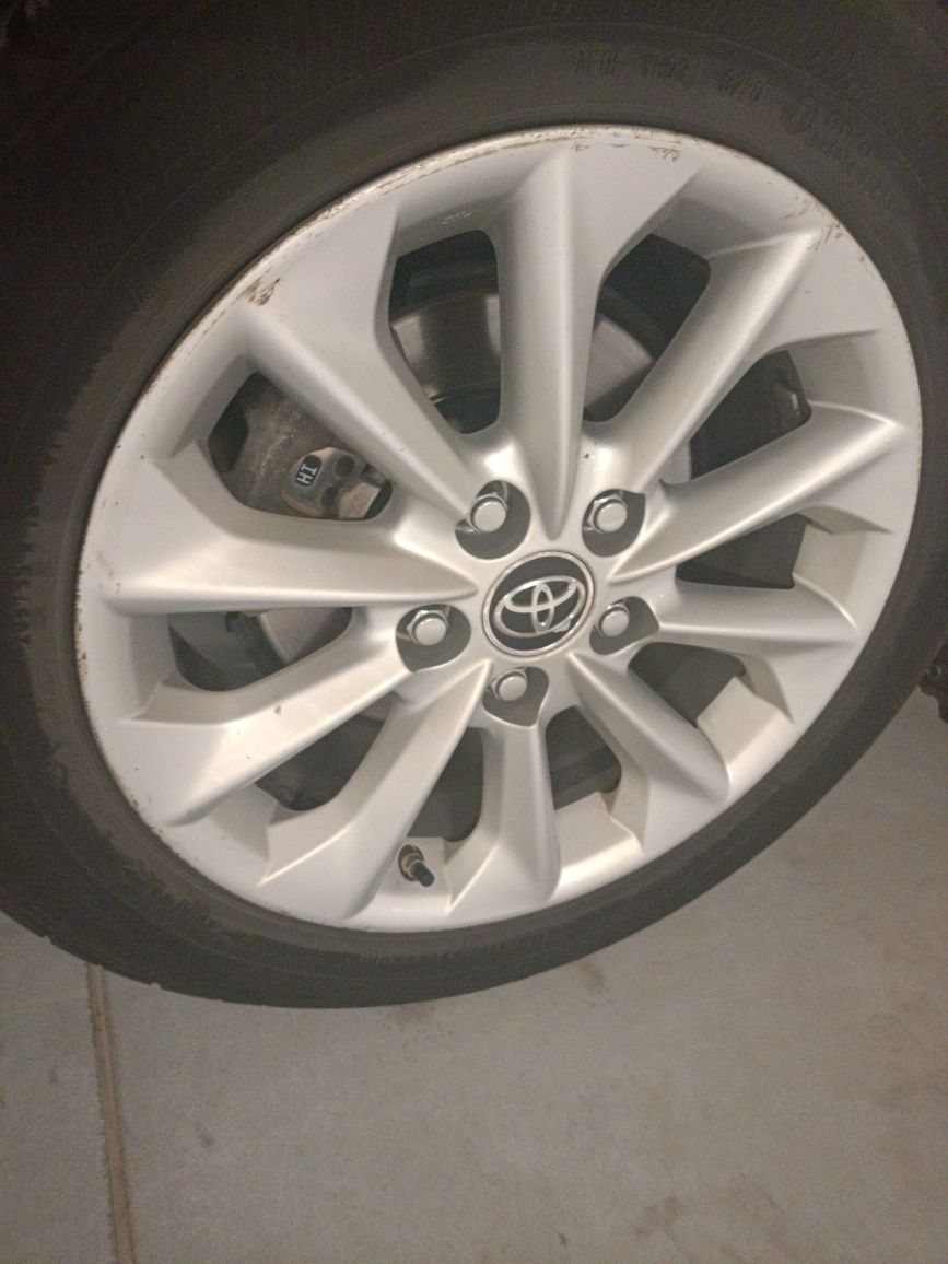 4× Alufelgi Toyota Auris Corolla 6.5" x 16" 5x114.3 ET 50