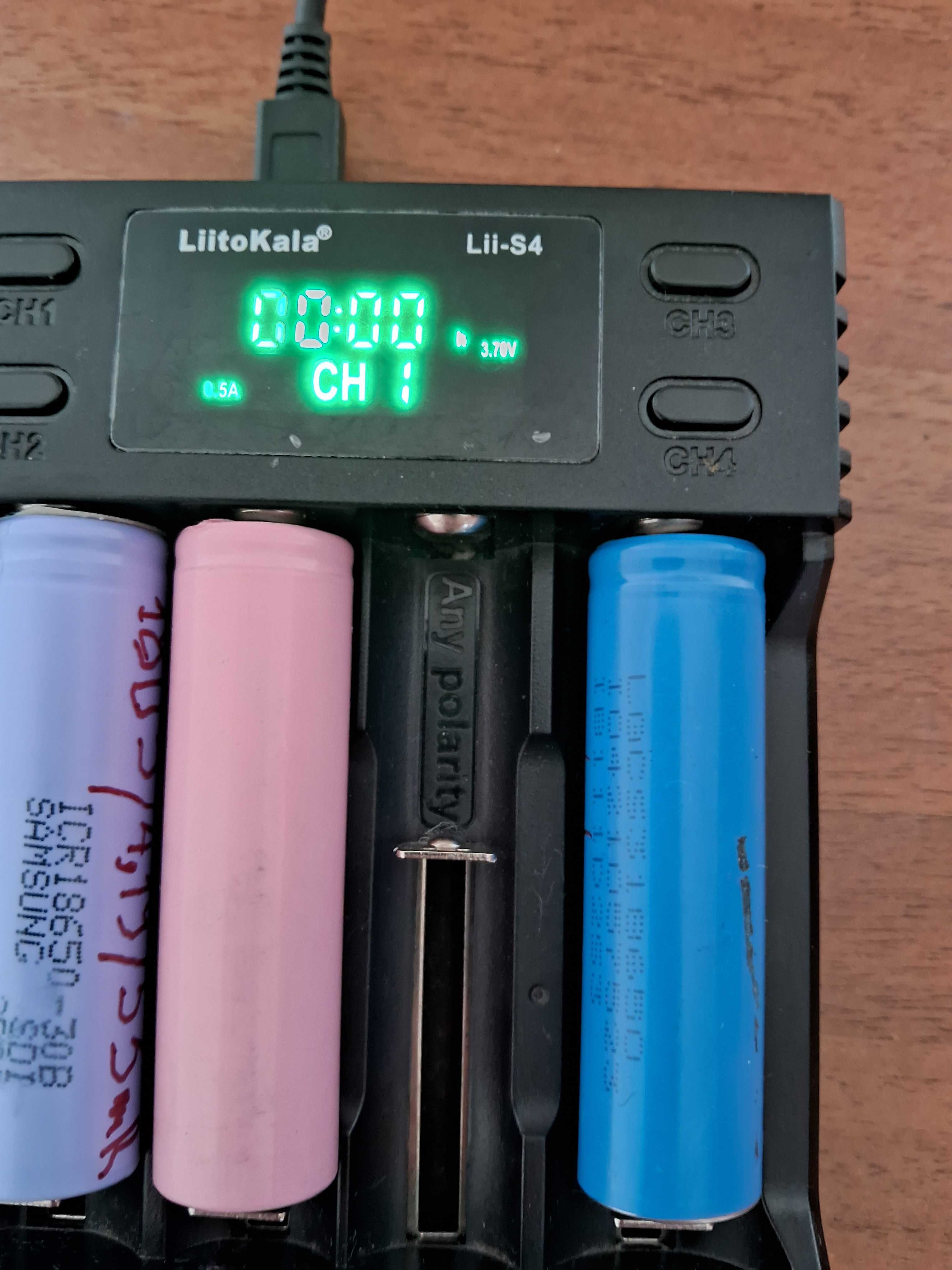 Lii s4 Зарядний пристрій