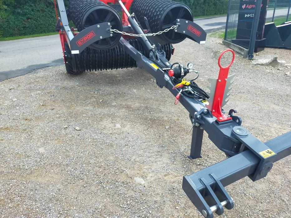 WAŁ POSIEWNY EXPOM TYTAN ciągany składany hydraulicznie Cambridge